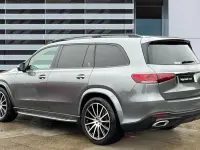 Usado Mercedes GLS400 Night 330 HP (242 kW) 2023 Cinzento SUV