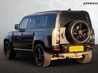 Used Land Rover Defender 525 HP (386 kW) 2022 Carpathian grey Estate