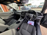 Used Honda Civic SR 120 HP (88 kW) 2020 Polished metal grey Hatchback