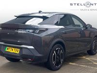 Usado Peugeot e-3008 Allure 152 kW (207 CV) 2024 Gris SUV