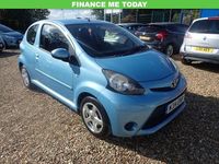 Used Toyota Aygo 68 HP (50 kW) 2014 Blue Hatchback