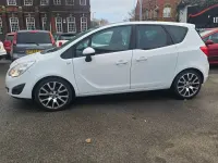 Second-hand Vauxhall Meriva Edition 2011 Alb Monovolum