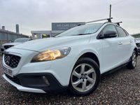 Used Volvo V40 SE 2015 White Hatchback