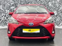 Used Toyota Yaris 100 HP (73 kW) 2018 Red Hatchback