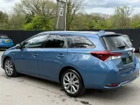 Used Toyota Auris Hybrid 2018 Blue Estate