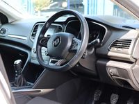 Używany Renault Mégane IV Iconic 2020 Biały Hatchback
