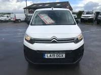 Used Citroën Berlingo Start 100 HP (73 kW) 2019 White MPV