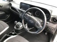 Used Hyundai i10 SE 84 HP (61 kW) 2022 White Hatchback