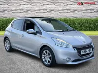 Używany Peugeot 208 Style 82 KM (60 kW) 2014 Srebrny Hatchback