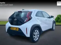 Used Toyota Aygo X PURE 72 HP (52 kW) 2024 White SUV