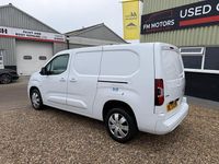 Used Vauxhall Combo S 100 HP (73 kW) 2023 White MPV