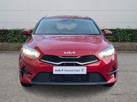 Używany Kia Ceed 138 KM (101 kW) 2025 Czerwony Hatchback