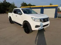 Used Nissan Navara N-Connecta 190 HP (139 kW) 2018 White Pickup
