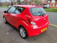 Used Hyundai i20 Active 85 HP (62 kW) 2013 Red Hatchback