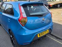Used MG MG3 106 HP (77 kW) 2015 Blue Hatchback