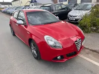 Used Alfa Romeo Giulietta Exclusive 170 HP (125 kW) 2014 Red Hatchback