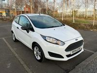 Used Ford Fiesta Studio 82 HP (60 kW) 2014 White Hatchback