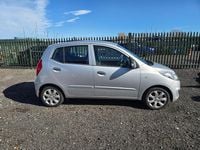 Usado Hyundai i10 Classic 2013 Prateado Citadino