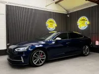Begagnad Audi A5 Design 272 HK (200 kW) 2017 Blå Sportkupé