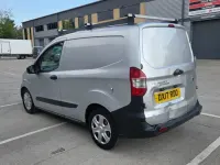 Begagnad Ford Transit 2017 Silver Van