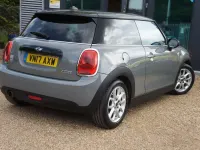 Begagnad Mini Cooper Hatch 2017 Grå Halvkombi