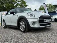Używany Mini Cooper Cabriolet Classic 136 KM (100 kW) 2021 Srebrny Kabriolet