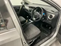 Used Toyota Auris 89 HP (65 kW) 2015 Grey Estate