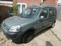 Used Peugeot Partner 2007 Green MPV