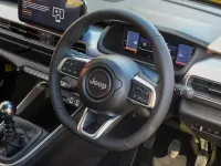 Used Jeep Avenger Summit 100 HP (73 kW) 2025 Yellow SUV