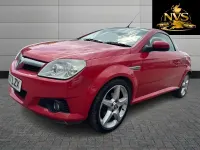 Used Vauxhall Tigra 90 HP (66 kW) 2007 Red Cabriolet