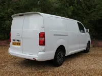 Używany Vauxhall Vivaro 100 KM (73 kW) 2023 Biały Minivan