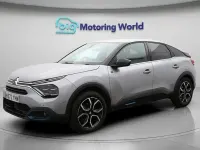 Second-hand Citroën e-C4 Shine 100 kW (136 CP) 2023 Hatchback