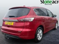 Used Ford S-MAX Titanium 190 HP (139 kW) 2022 Red MPV