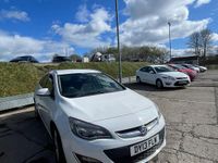 Used Vauxhall Astra SRi 165 HP (121 kW) 2013 White Estate
