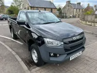 Second-hand Isuzu D-Max 164 CP (120 kW) 2023 Negru Pickup