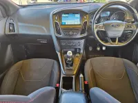 Used Ford Focus ST-Line 140 HP (102 kW) 2018 Grey Hatchback