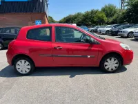 Used Renault Clio Extreme 2009 Red Hatchback