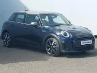 Usado Mini Cooper Exclusive 136 HP (100 kW) 2021 Preto Citadino