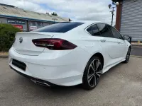 Used Vauxhall Insignia SRi 121 HP (88 kW) 2022 White Hatchback