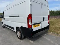 Used Peugeot Boxer 140 HP (102 kW) 2021 White Van
