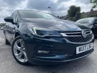 Używany Vauxhall Astra SRi 150 KM (110 kW) 2017 Zielony Hatchback