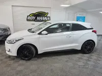 Used Hyundai i20 SE 84 HP (61 kW) 2015 White Coupe