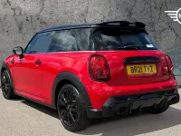 Used Mini Cooper Hatch 134 HP (98 kW) 2021 Red Hatchback