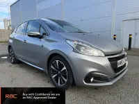 Begagnad Peugeot 208 2019 Grå Halvkombi