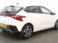 New Hyundai i20 Premium 100 HP (73 kW) 2025 White Hatchback