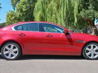 Used Jaguar XE Portfolio 180 HP (132 kW) 2018 Red Sedan
