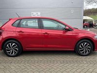 Used VW Polo Life 95 HP (69 kW) 2021 Red Hatchback