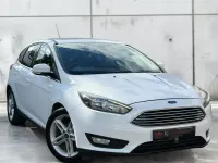 Used Ford Focus Zetec 2016 White Hatchback