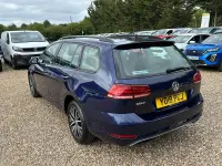 Used VW Golf VII SE 115 HP (84 kW) 2018 Blue Estate