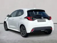 Used Toyota Yaris Design 116 HP (85 kW) 2024 White Hatchback